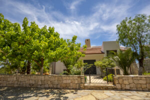 Villa Gurli Front Garden