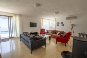 Villa Gurli Living Room